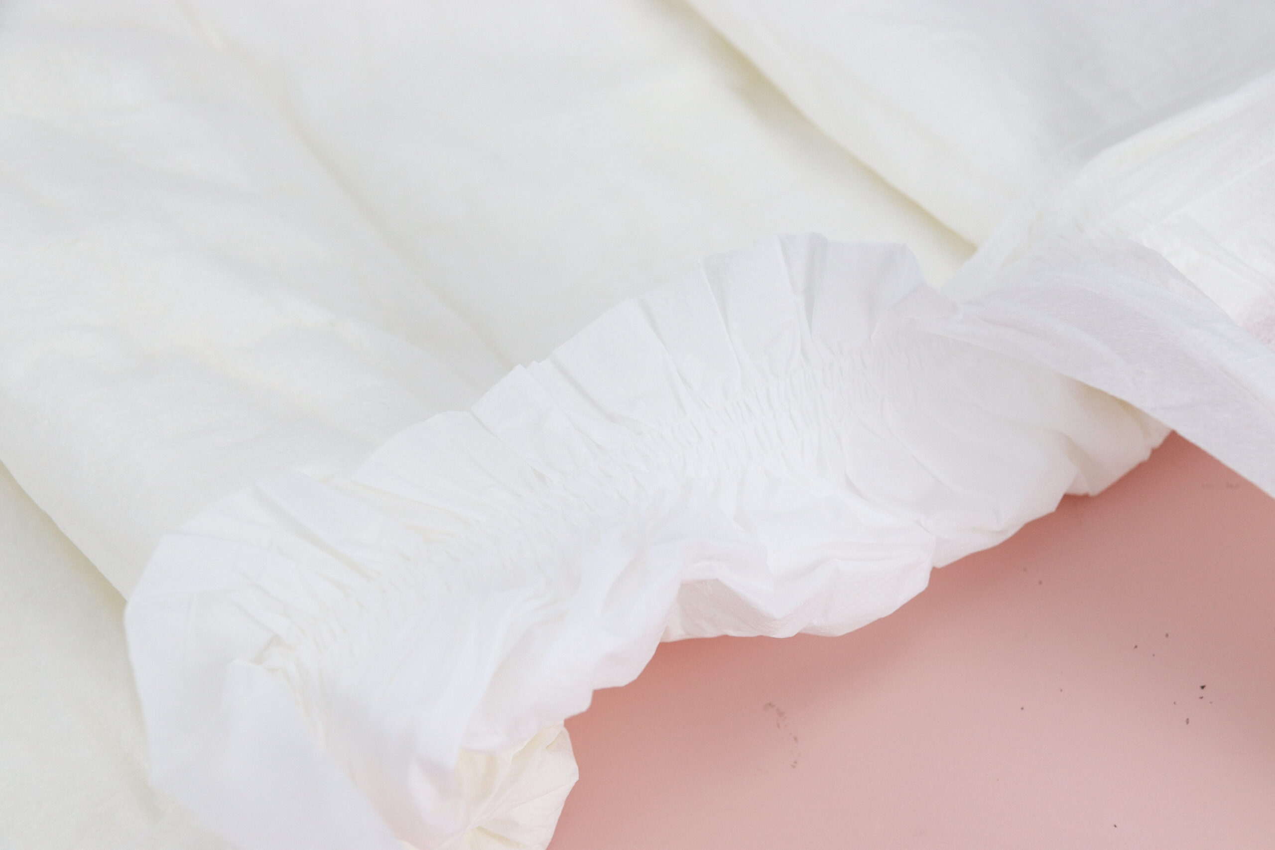livdry trusty disposable adult diapers have good efficience in side leakage